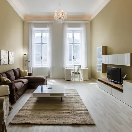 Luxury Danube Apartment. *